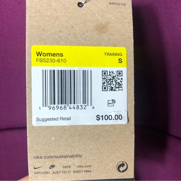 NWT Nike Women's Dri-FIT Prima 1/2-Zip Training Тор in Bordeaux Size Small - Picture 11 of 11